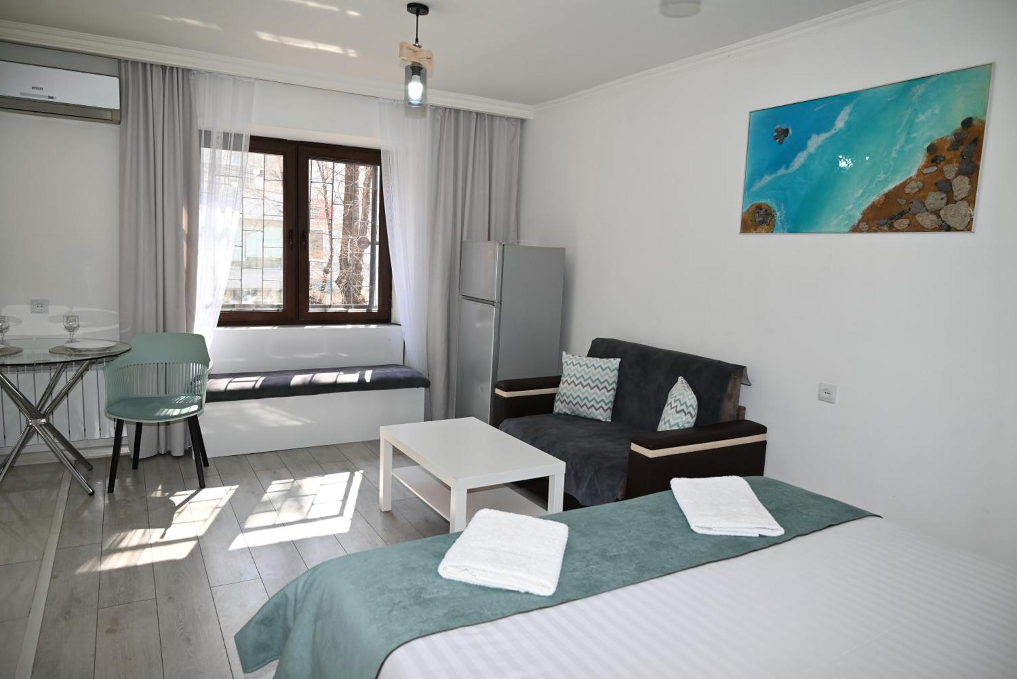 יירבאן Cozy Apartment Near To The Metro H Kochar 19 מראה חיצוני תמונה