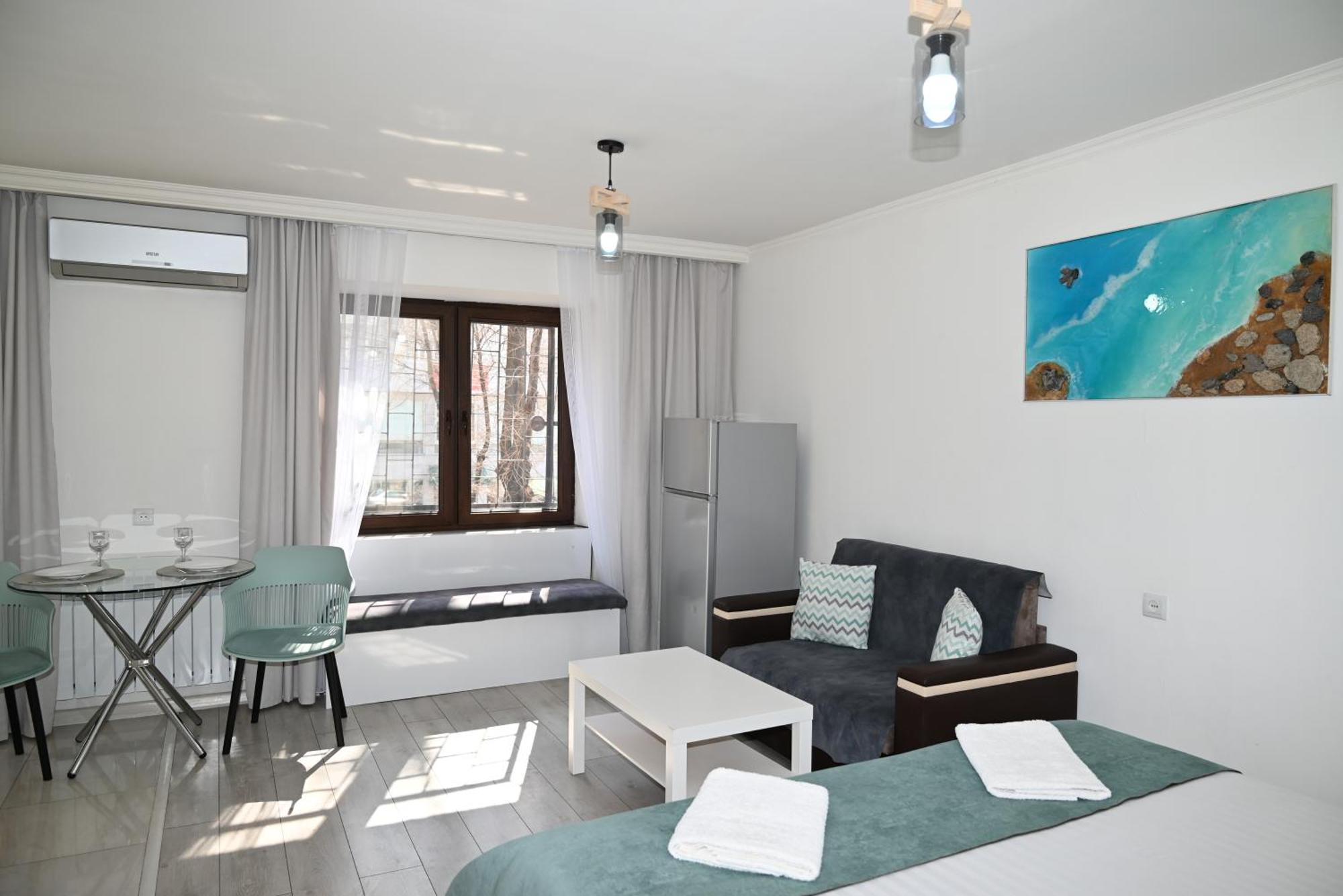 יירבאן Cozy Apartment Near To The Metro H Kochar 19 מראה חיצוני תמונה