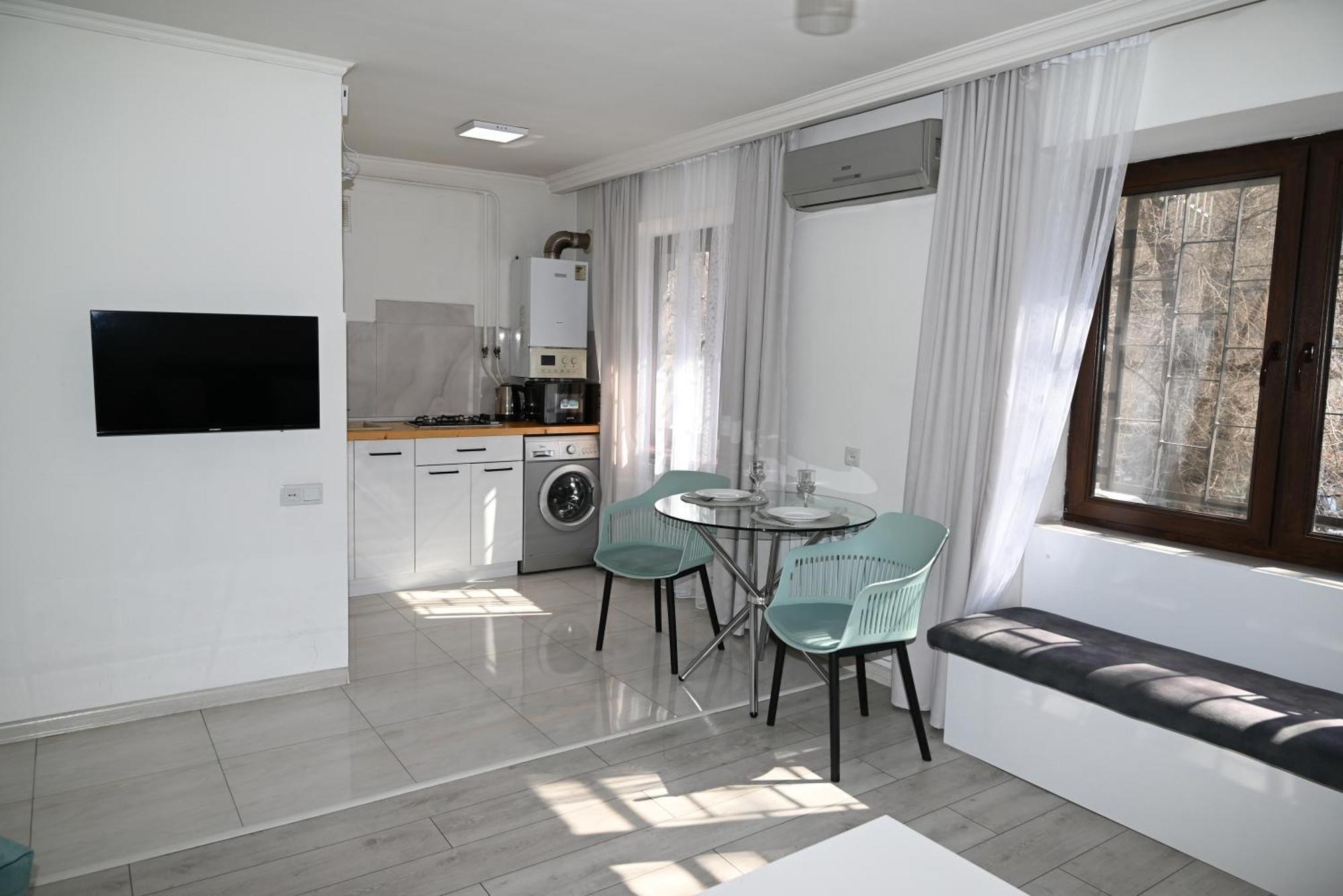 יירבאן Cozy Apartment Near To The Metro H Kochar 19 מראה חיצוני תמונה